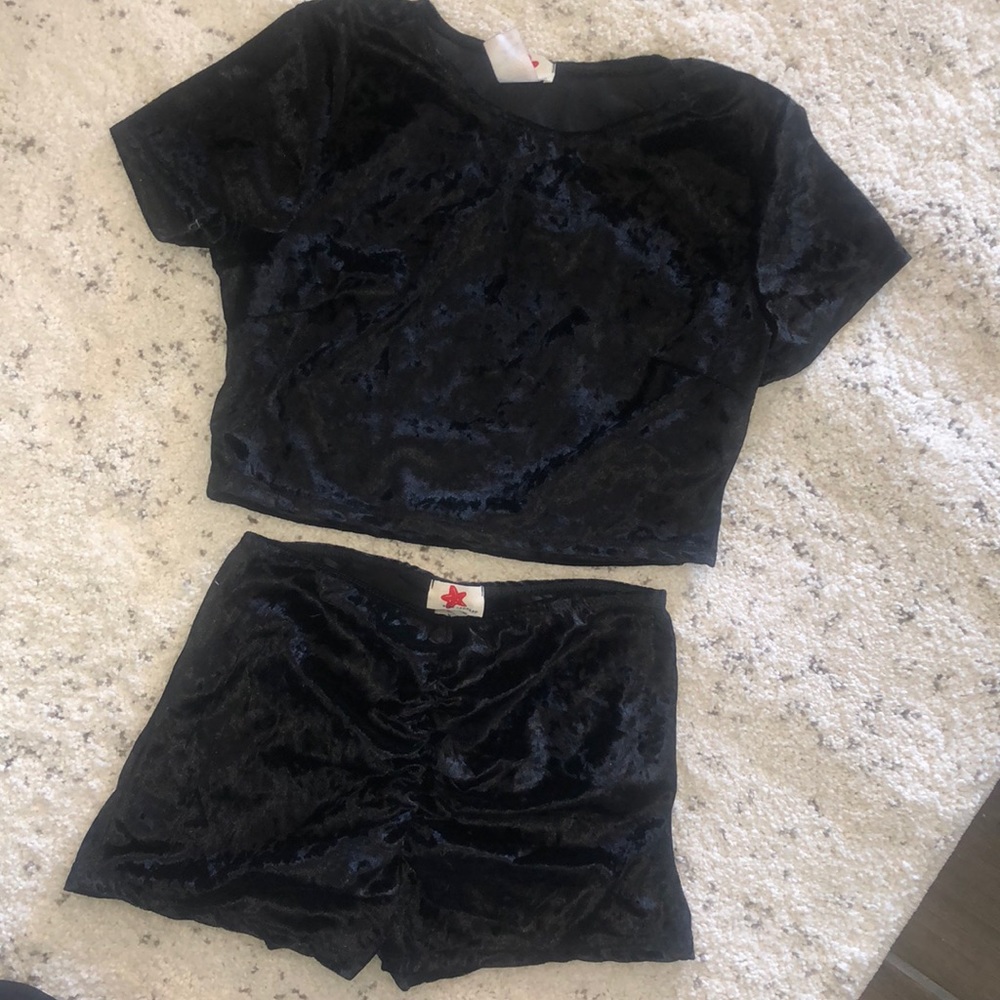 Velvet Set - NEW